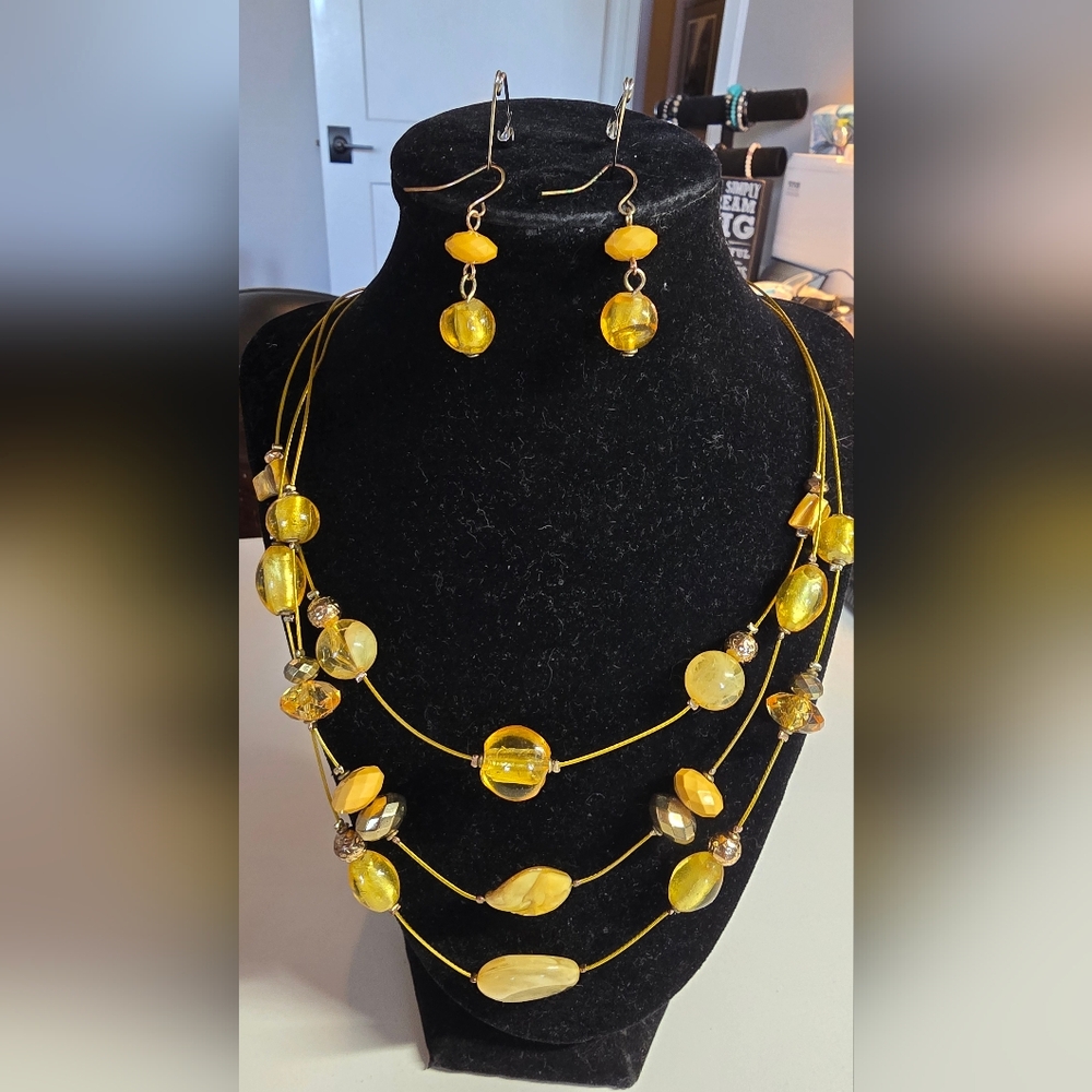 Elegant Gold And Yellow Multi-Strand Necklace And Matching Earrings